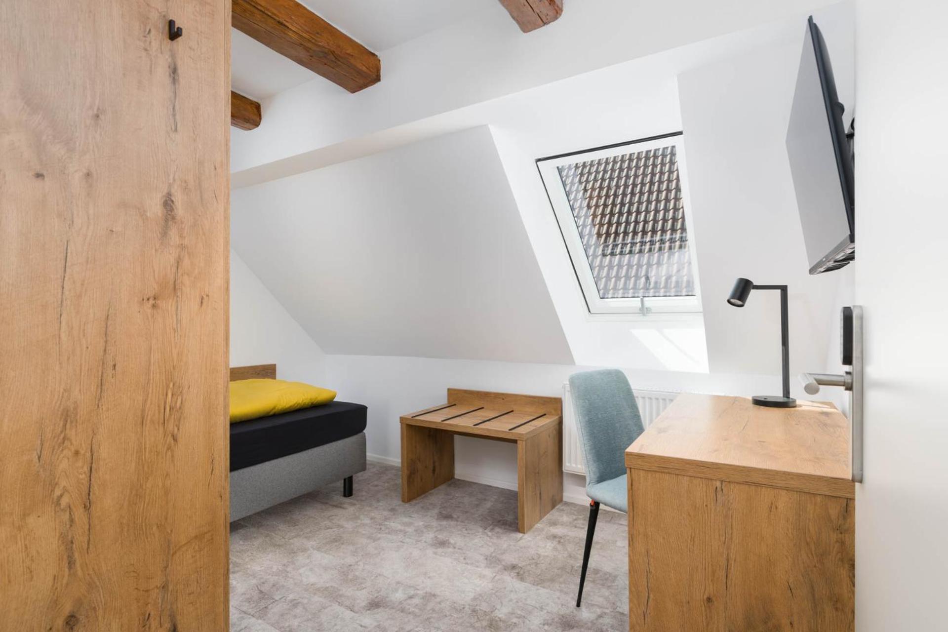 Hotel Zur Traube Uffenheim Екстер'єр фото
