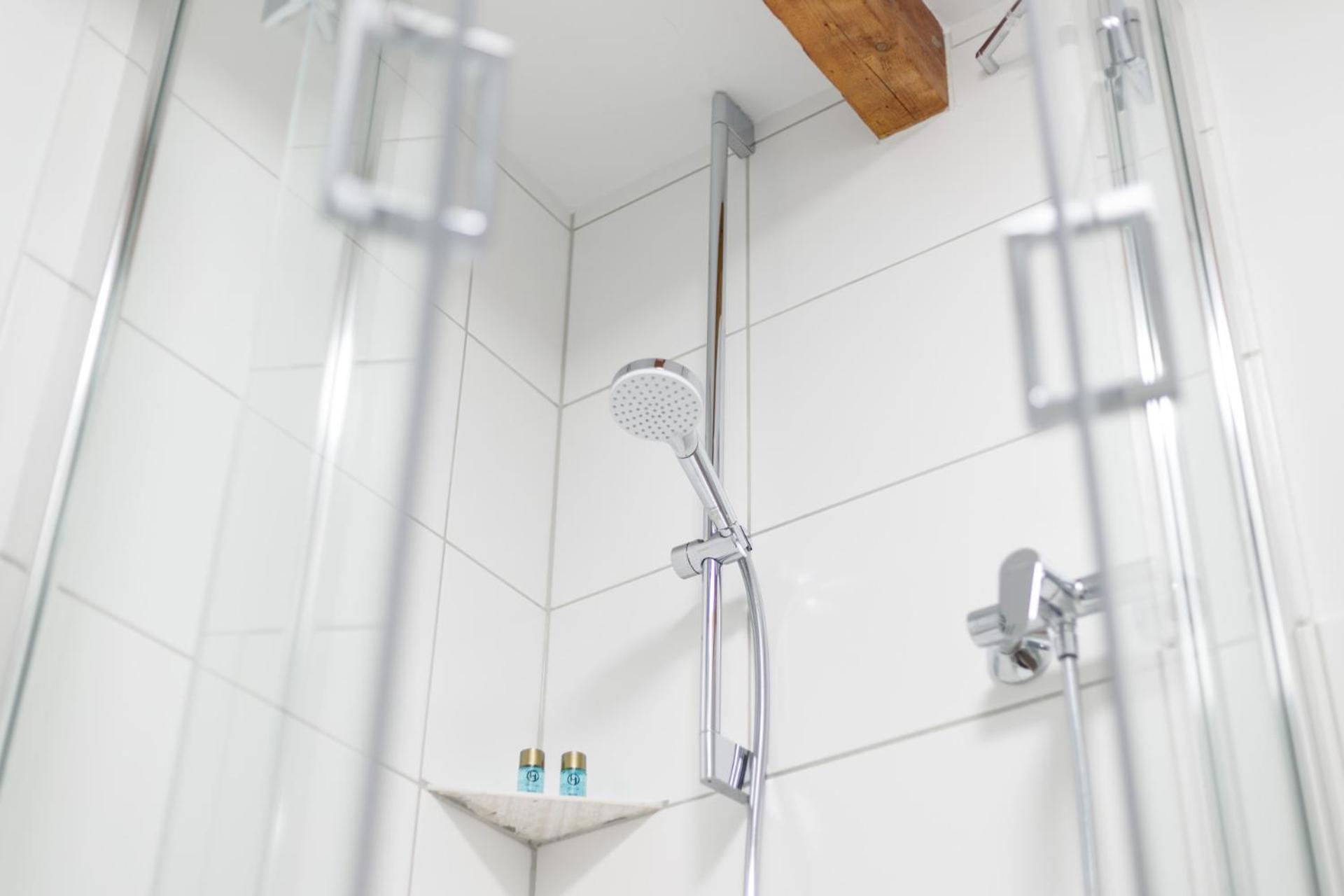 Hotel Zur Traube Uffenheim Екстер'єр фото