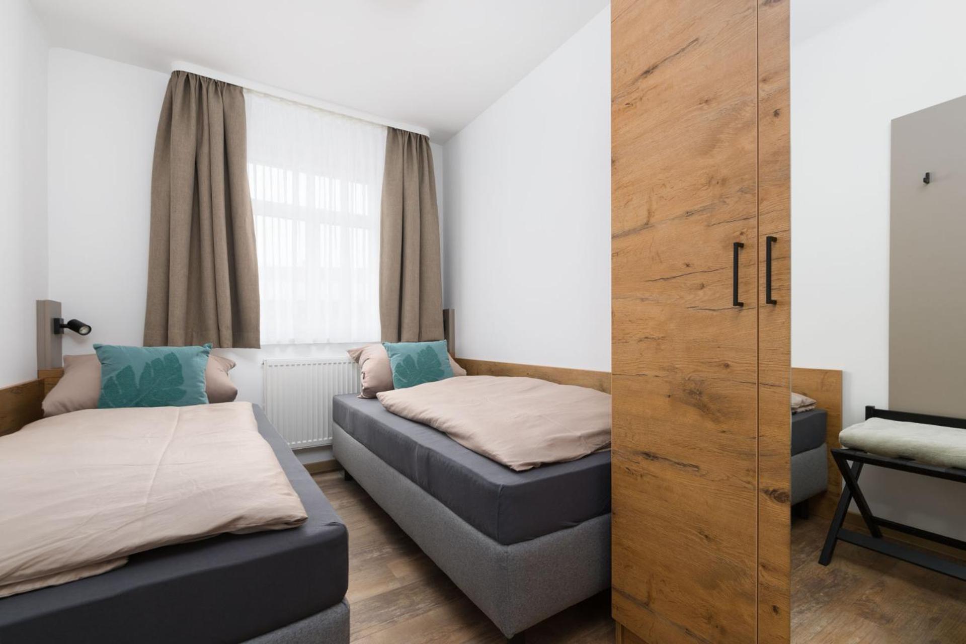 Hotel Zur Traube Uffenheim Екстер'єр фото