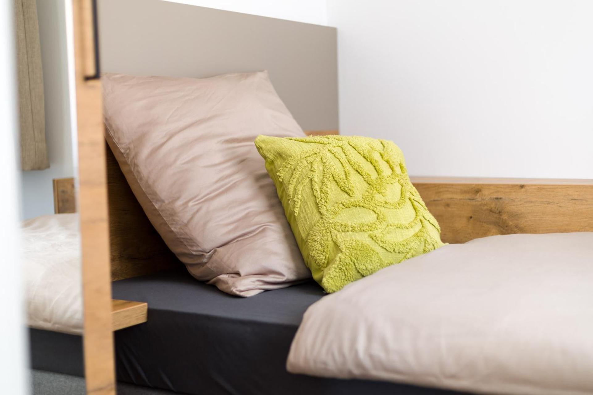 Hotel Zur Traube Uffenheim Екстер'єр фото